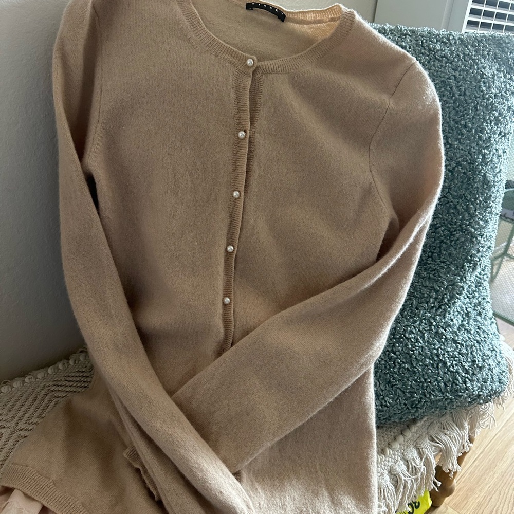 Sisley Tan Cardigan Sweater